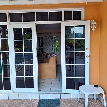 Chaudhry Holiday House Montego Bay Buitenkant foto