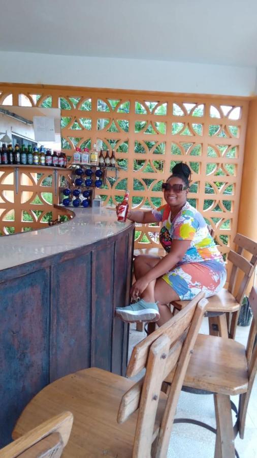 Chaudhry Holiday House Montego Bay Buitenkant foto